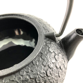 南部鉄器|茶壺|櫻花紋 大 |黑色